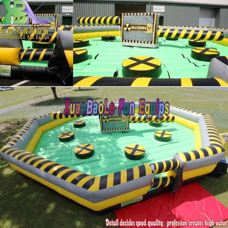 Mechanical Wipe out Challenge Inflatable Meltdown Sweeper Sport Game With Rotary Machine
