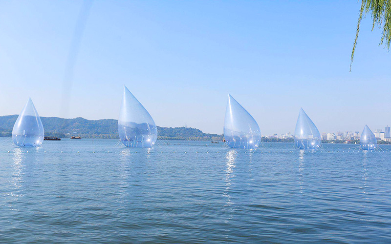 Customized outdoor project inflatables dancing water drops for Simon Ma's solo international tour