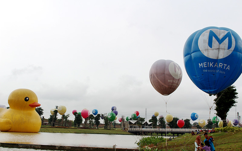 Indonesia Meikarta project inflatable water park