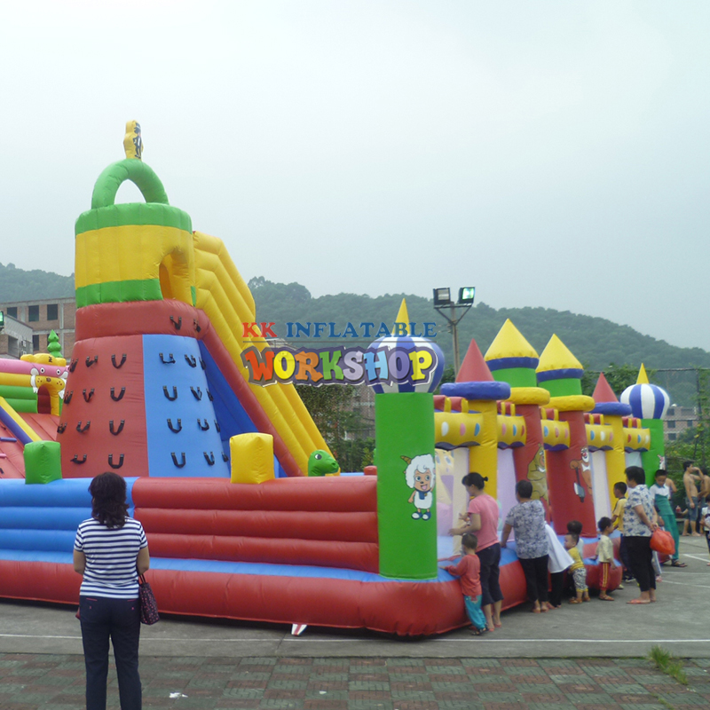 Giant Inflatable Amusement Park Equipment Bouncy Castles amusement park inflatable toys