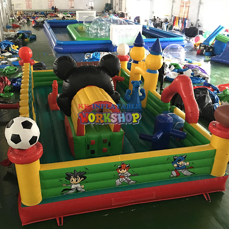 Kids Entertainment Park Sport Theme Inflatable Fun City Bouncy Castle With mini slide Equipment