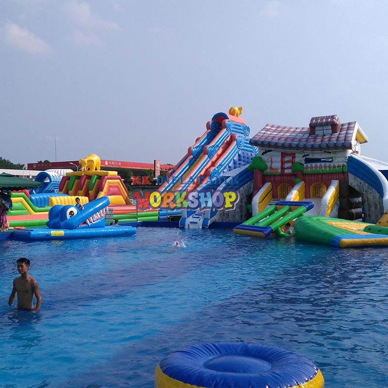 Outdoor inflatable Water Park With Water Slides, Funny Obstacles and Swimming Pool