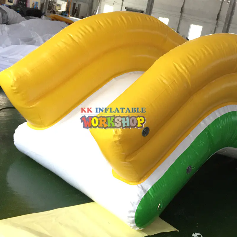 Water Play Equipment Giants Lake Boat Yacht Slide Waterslides Inflatable Boat Dock Pool Yacht Water Slide