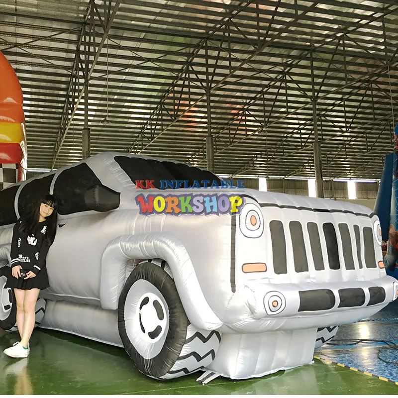 Customized giant inflatable car model