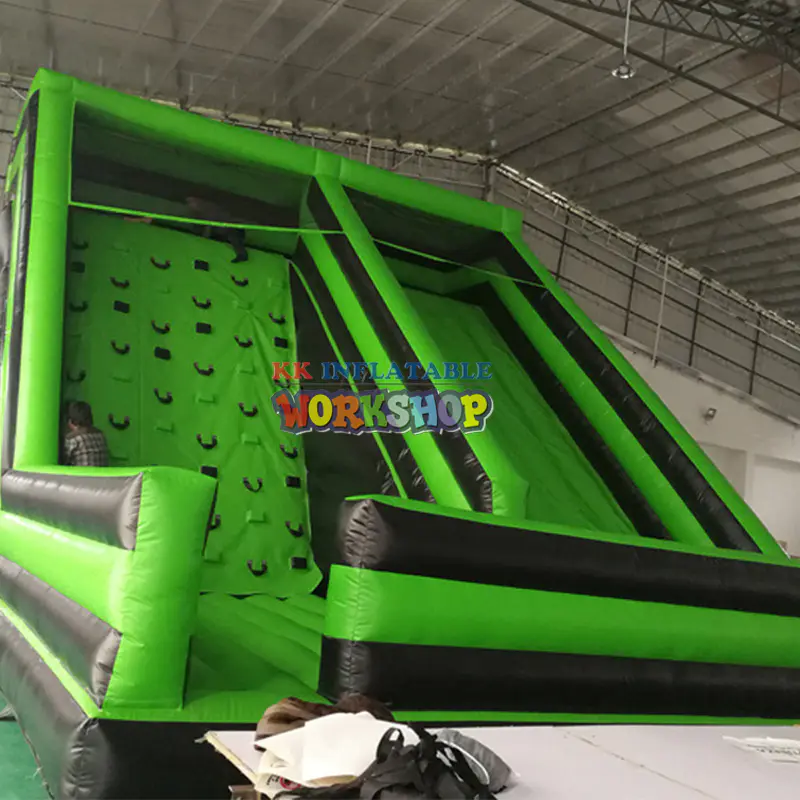 Fun Factory Inflatable Climbing Wall , Amusement Park Inflatable Extreme Sports Rock With Castle Bouncer Slide
