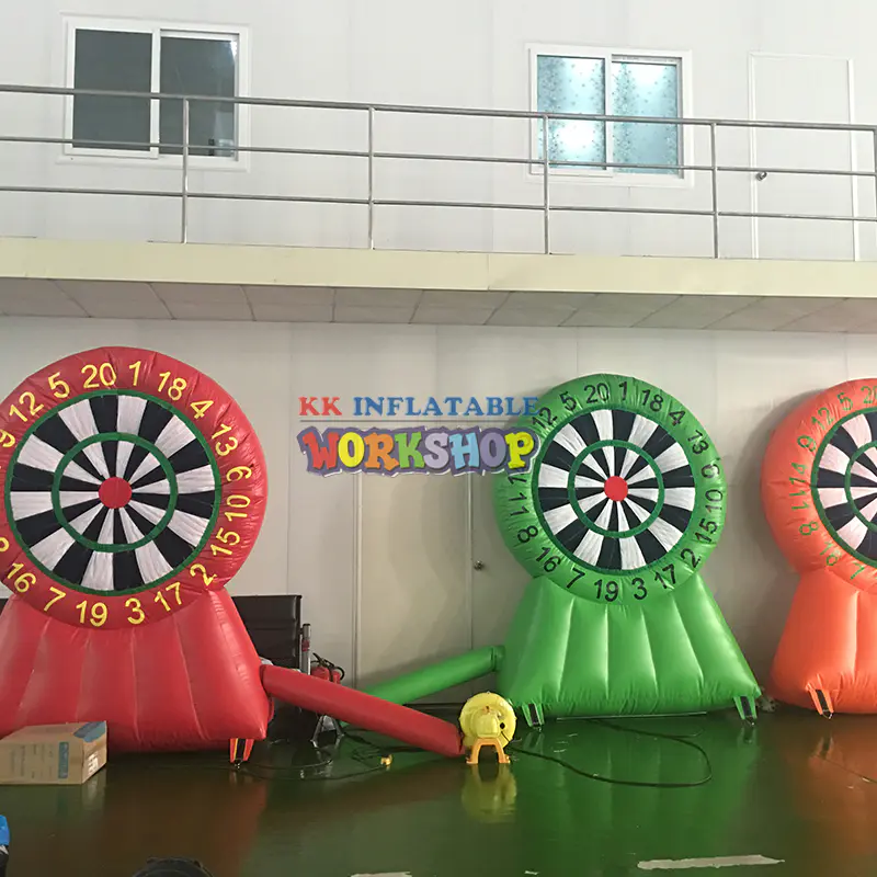 Outdoor activities 2.5m 3m 4m 7m inflatable games dart board soccer darts for kids n adults