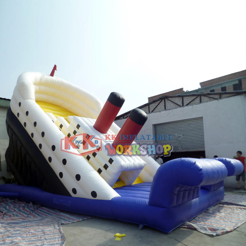Free blower Commercial Titanic outdoor inflatable bouncy slide park