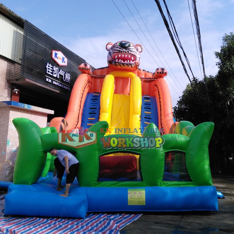 oversized personalized inflatables products car supplier for amusement park-4