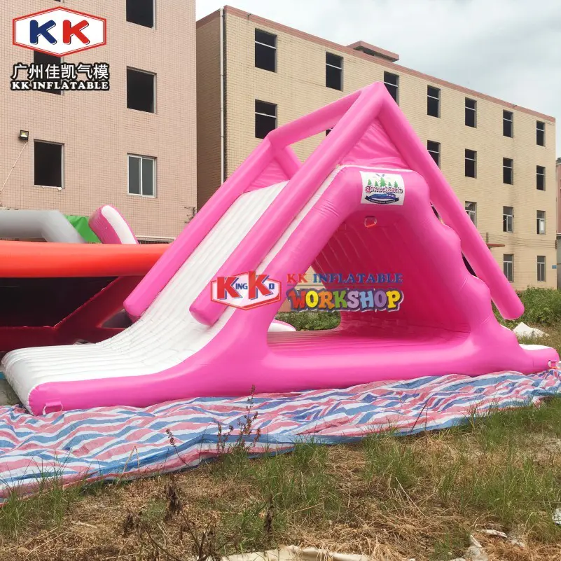 Pink Floating Inflatable Wake Island Giant Floating Inflatable Triangle Water Slide