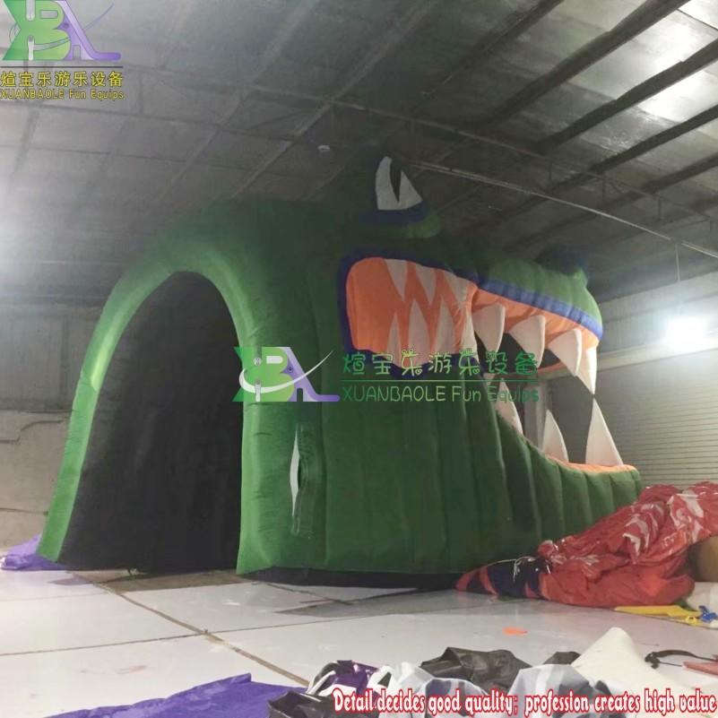 Crocodile Inflatable Tunnel inflatable football tunnel outdoor event sports Inflatable helmet tunnel