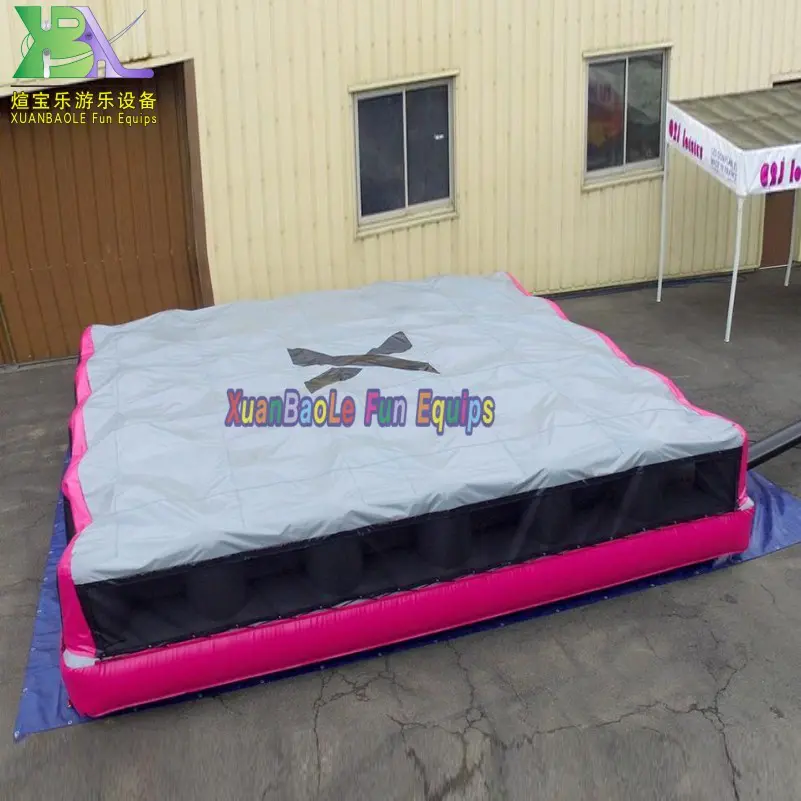 Inflatable stunt jump airbag for skiing and bike riding trampoline airbag for landing