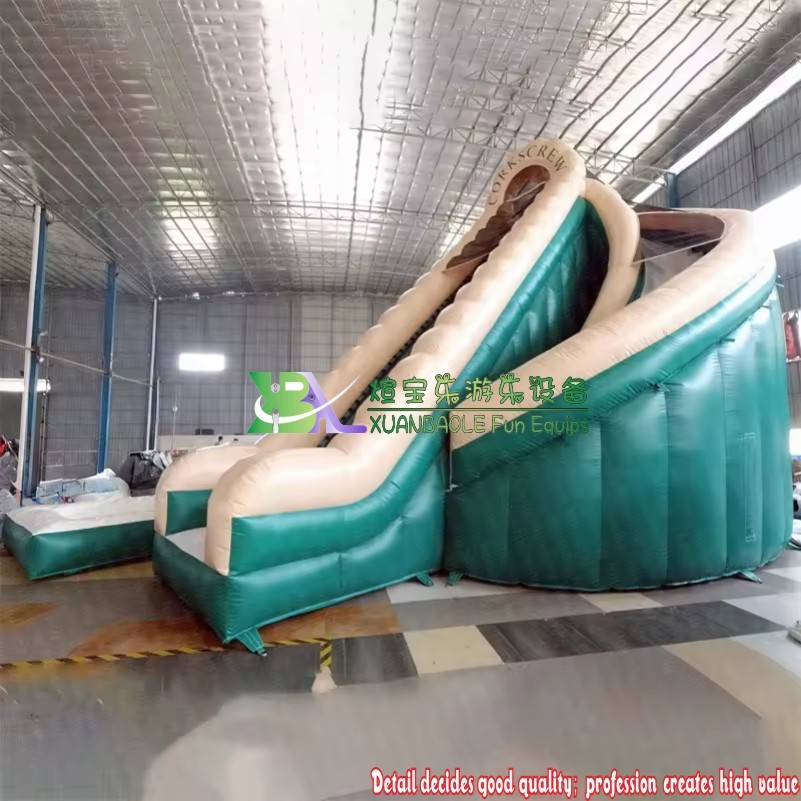 Outdoor green Inflatable Corkscrew Water Slide for Kids and Adult Game